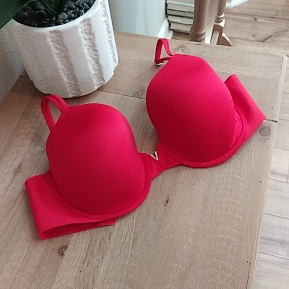 Victoria's Secret Red Ligthly Lined Full Coverage Bra. Size 36DD - Picture 7 of 17
